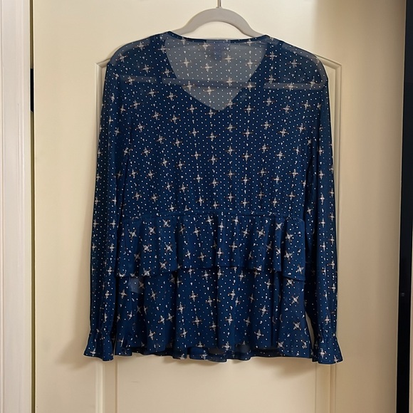 Women’s Blouse with built in Tank - Picture 4 of 4